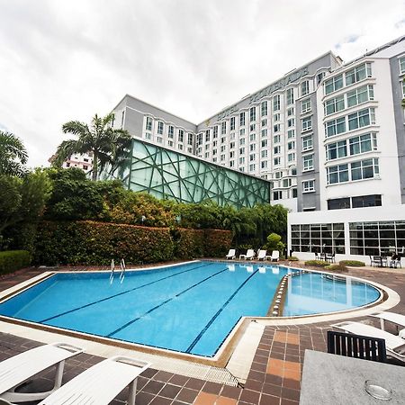 Promenade Hotel Кота-Кинабалу Экстерьер фото