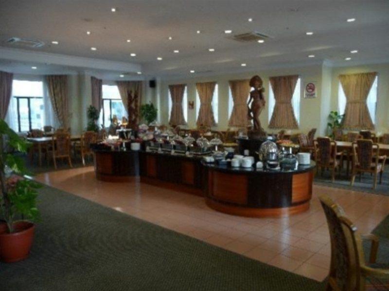 Promenade Hotel Кота-Кинабалу Экстерьер фото